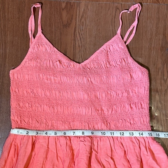 Wild Fable Smocked V-Neck Sleeveless Midi Dress Size Medium Women - Picture 12 of 13